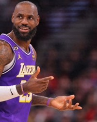 开云电竞在线平台-只差2次助攻，41岁老詹又要达成NBA绝无仅有的纪录，晚辈只能仰望|詹姆斯|湖人|勒布朗·詹姆斯|勇士|后卫_新浪体育_新浪新闻